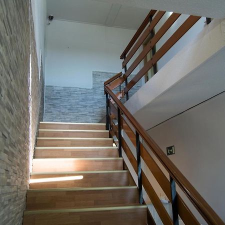 La Villa Hostal Calvarrasa de Abajo Zewnętrze zdjęcie