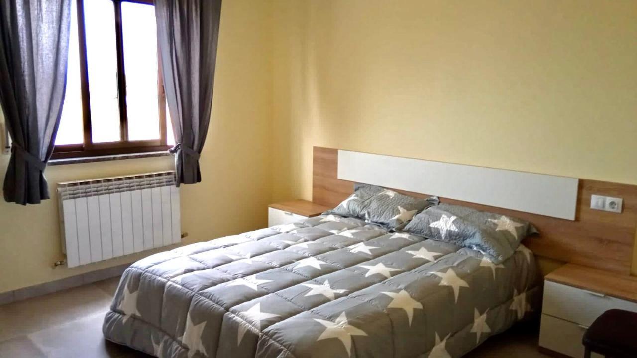 La Villa Hostal Calvarrasa de Abajo Zewnętrze zdjęcie