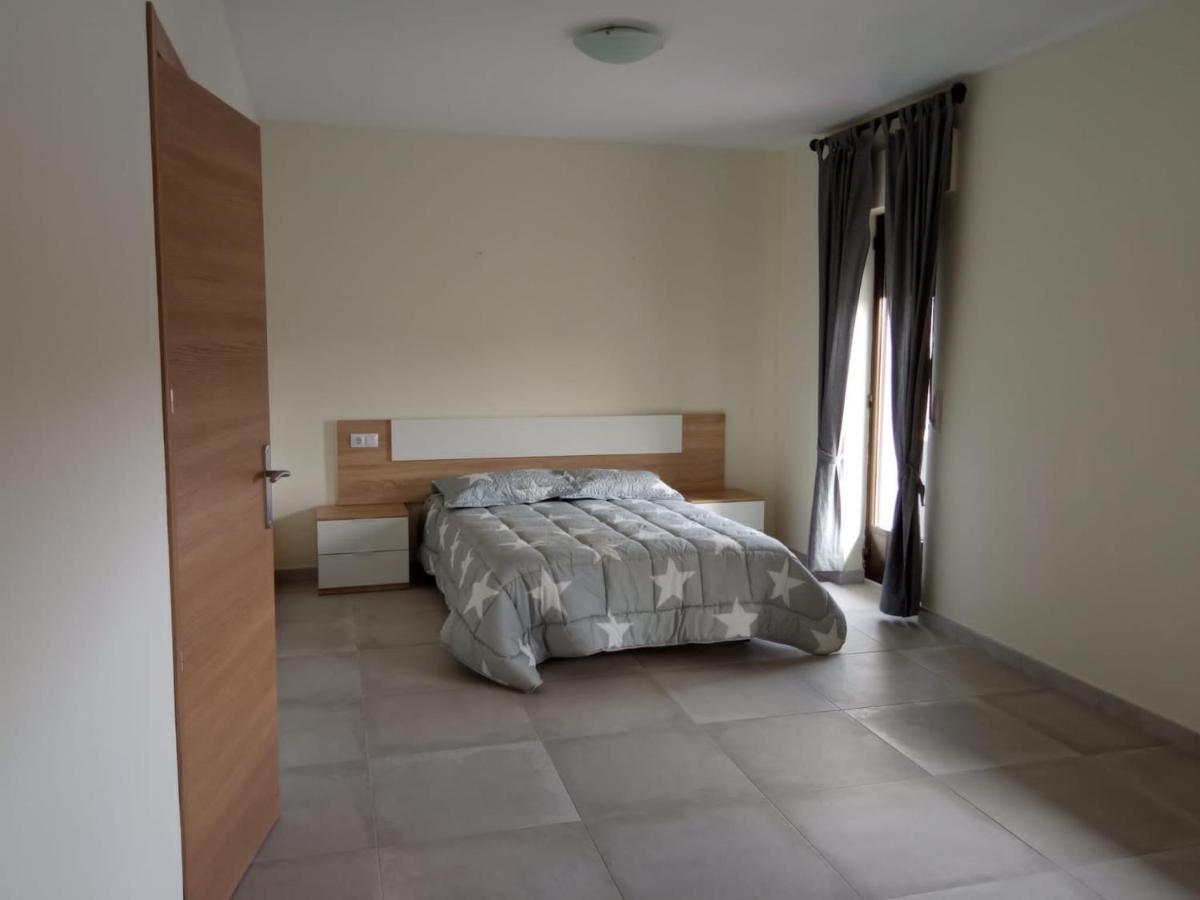 La Villa Hostal Calvarrasa de Abajo Zewnętrze zdjęcie